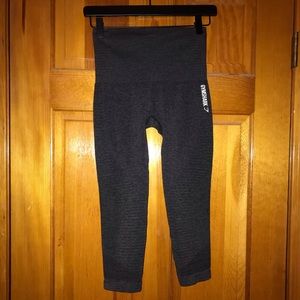 Black Gymshark Cropped Leggings